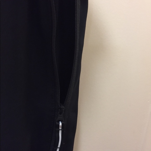 Men’s Nike Training/ Gym pants L - Picture 10 of 12